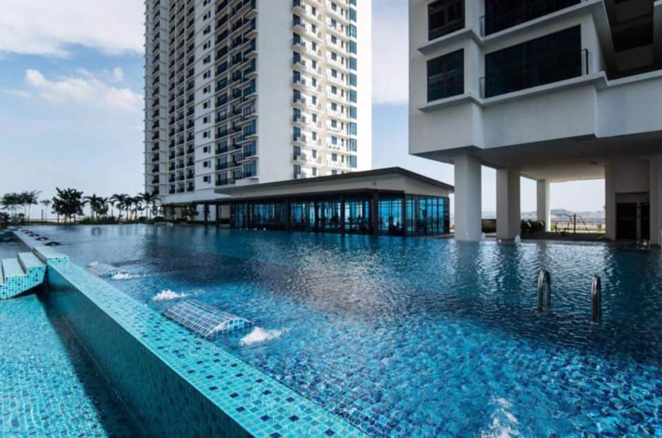 Vivian'S Studio Trefoil Setia Alam Shah Alam Zewnętrze zdjęcie